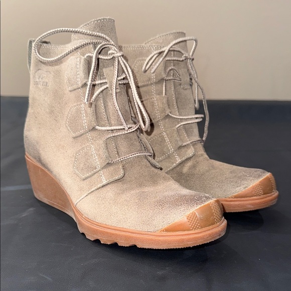 Sorel Shoes - Sorel Taupe Suede Wedge Lace-Up Ankle Booties